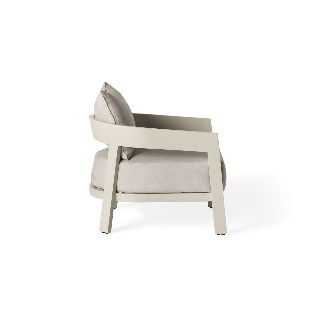 Cavallo Lounge Chair in Dune Aluminum