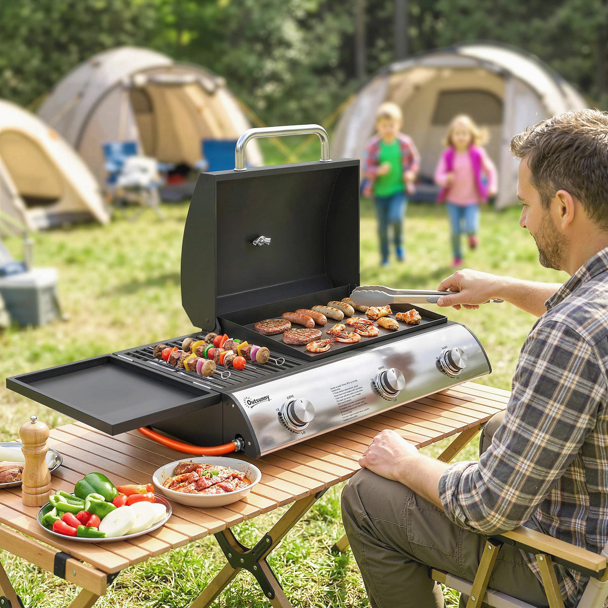 3-Burner Portable Gas Plancha Grill 8.1 kW with Griddle & Side Shelf, Black